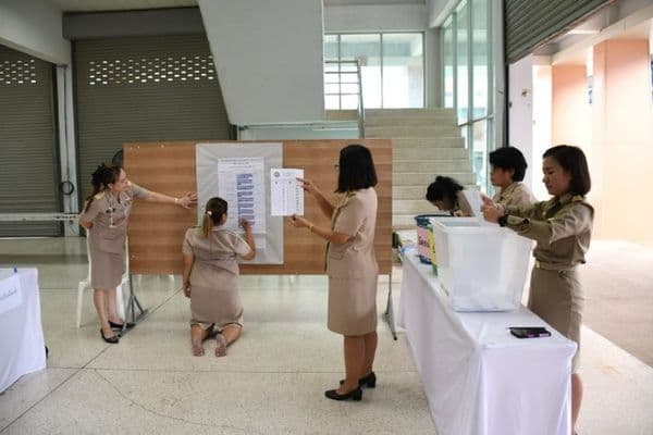 ภาพประกอบข่าว ลำดับที่ 3 จาก ลงพื้นที่ตรวจเยี่ยมการเลือกกรรมการชุมชนทั้ง 15 ชุมชน