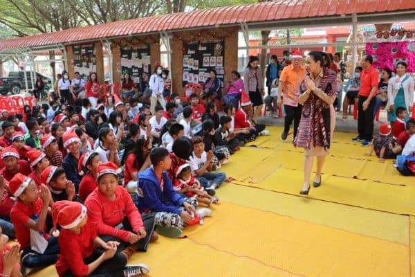 ภาพประกอบข่าว ลำดับที่ 1 จาก กิจกรรมวันคริสต์มาส วันส่งท้ายปีเก่าและต้อนรับปีใหม่ โรงเรียนชุมชนเทศบาลวัดมณีสถิตกปิฏฐาราม