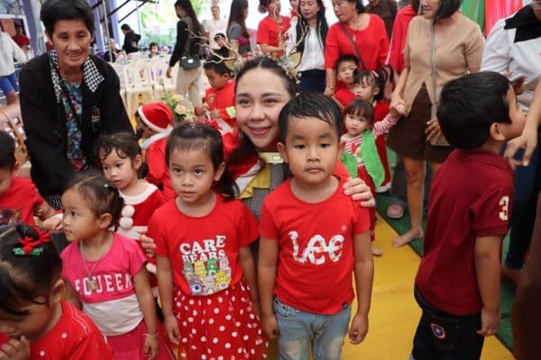 ภาพประกอบข่าว ลำดับที่ 1 จาก กิจกรรมวันคริสต์มาส วันปีใหม่ และวันเด็กแห่งชาติ ศูนย์พัฒนาเด็กเล็กเทศบาลเมืองอุทัยธานี