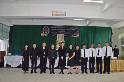 ภาพประกอบข่าว ลำดับที่ 1 จาก มอบเสื้อสีดำ(750 ตัว) รวมใจถวายความอาลัย