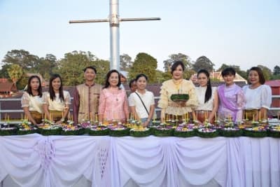 ภาพประกอบข่าว ลำดับที่ 8 จาก ประเพณีลอยกระทง 2560