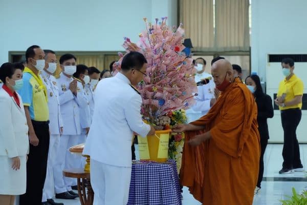 ภาพประกอบข่าว ลำดับที่ 4 จาก ร่วมพิธีวันที่ระลึกพระบาทสมเด็จพระนั่งเกล้าเจ้าอยู่หัว