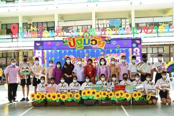 ภาพประกอบข่าว ลำดับที่ 5 จาก พิธีปัจฉิมนิเทศและมอบวุฒิบัตรนักเรียนระดับปฐมวัย ประถมศึกษาปีที่ 6 และมัธยมศึกษาที่ปี 3 โรงเรียนเทศบาลวัดหลวงราชาวาส