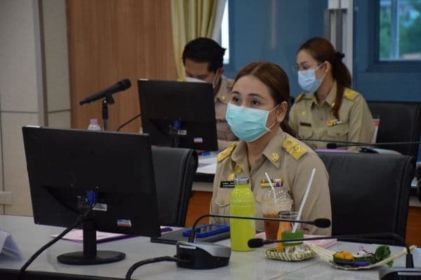ภาพประกอบข่าว ลำดับที่ 3 จาก ร่วมประชุมเสวนาหารือโครงการอนุรักษ์พันธ์กรรมพืช อันเนื่องมาจากพระราชดำริ (อพ.สธ.) จังหวัดอุทัยธานี