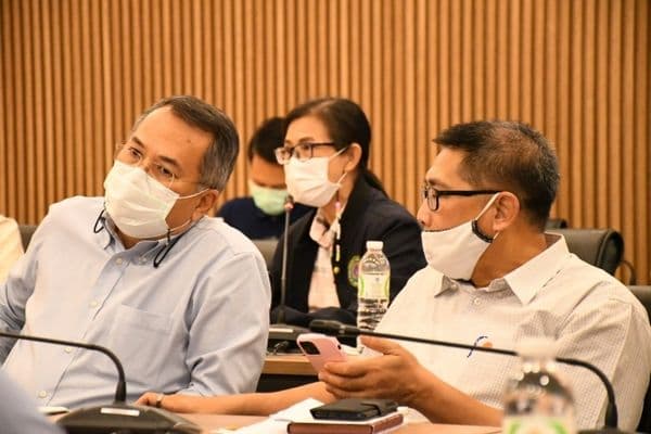 ภาพประกอบข่าว ลำดับที่ 5 จาก ร่วมประชุมติดตามและหารือในการแก้ไขปัญหากรณีกา​รแพร่ระบาด​ของ​โร​คติดเชื้อไ​วรัสโคโรนา​ 2019​(COVID-​ 19)
