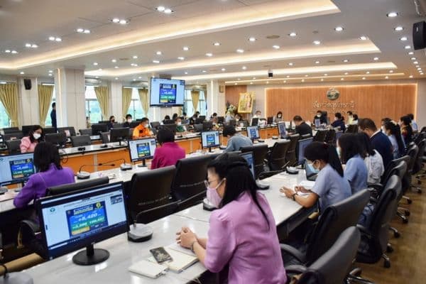 ภาพประกอบข่าว ลำดับที่ 3 จาก ร่วมประชุมคณะกรรมการ POC จังหวัดอุทัยธานี กรณีโรคติดเชื้อไวรัสโคโรนา 2019​ ( COVID-19​)