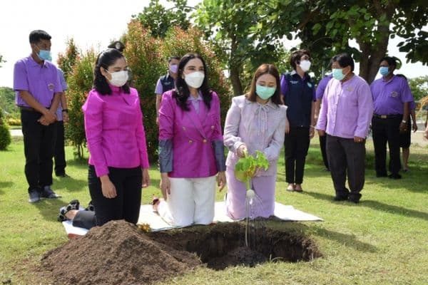 ภาพประกอบข่าว ลำดับที่ 11 จาก ร่วมพิธีปล่อยพันธุ์สัตว์น้ำถวายเป็นพระราชกุศล เนื่องในวันเฉลิมพระชนมพรรษาสมเด็จพระนางเจ้าสุทิดา พระบรมราชินี