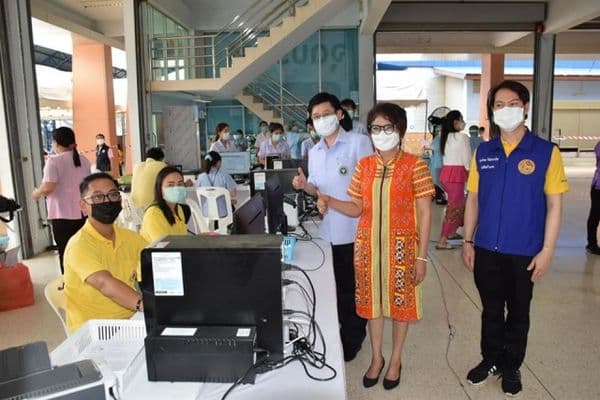 ภาพประกอบข่าว ลำดับที่ 14 จาก เตรียมสถานที่ฉีดวัคซีน 19 แก่ประชาชนชาวจังหวัดอุทัยธานี