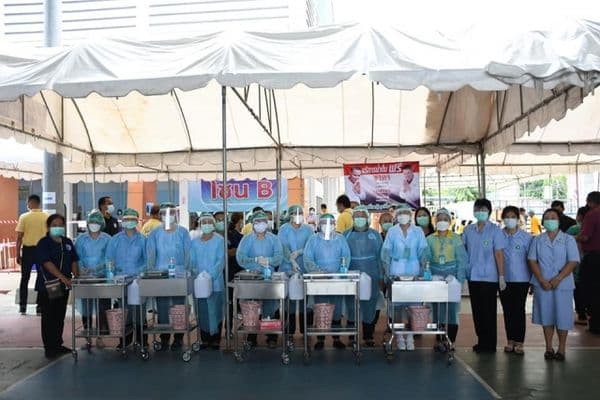 ภาพประกอบข่าว ลำดับที่ 1 จาก พิธีเปิด Kick Off ฉีดวัคซีนป้องกัน covid-19 ของจังหวัดอุทัยธานี