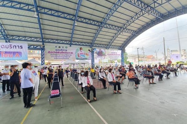 ภาพประกอบข่าว ลำดับที่ 9 จาก พิธีเปิด Kick Off ฉีดวัคซีนป้องกัน covid-19 ของจังหวัดอุทัยธานี