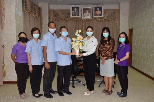 ภาพประกอบข่าว ลำดับที่ 3 จาก ให้การต้อนรับและแสดงความยินดีกับนายกฯปานัดฌา ไทยเศรษฐ์ ในโอกาสเข้ารับตำแหน่งนายกเทศมนตรีเมืองอุทัยธานี