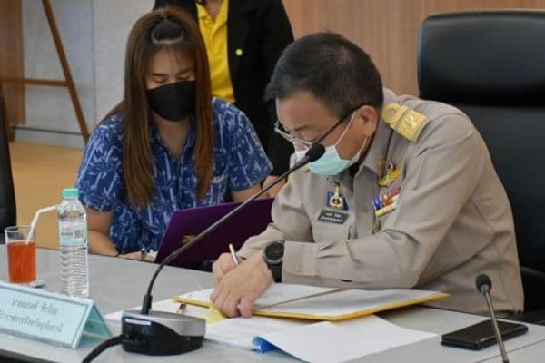 ภาพประกอบข่าว ลำดับที่ 7 จาก ร่วมประชุมคณะกรรมการจัดการสิ่งปฏิกูลและมูลฝอยจังหวัดอุทัยธานี