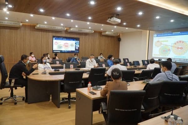 ภาพประกอบข่าว ลำดับที่ 4 จาก ร่วมประชุม War Room ติดตาม ประเมินสถานการณ์ และหารือแก้ไขปัญหากา​รแพร่ระบาด​ของ​โร​คติดเชื้อไ​วรัสโคโรนา​ 2019