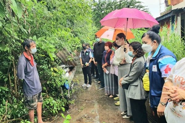 ภาพประกอบข่าว ลำดับที่ 8 จาก งพื้นที่ตรวจเยี่ยมบ้านประชาชนชุมชนที่ 2 พิชัยสวรรค์