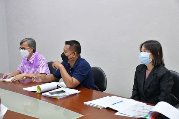 ภาพประกอบข่าว ลำดับที่ 2 จาก ประชุมมอบนโยบาย​แนวทางการพัฒนาโรงเรียนและการจัดการเรียนการสอนภายใต้สถานการณ์การแพร่ระบาดของโรคติดเชื้อไวรัสโคโรนา 2019 (COVID-19)