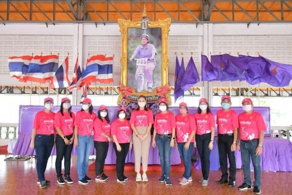 ภาพประกอบข่าว ลำดับที่ 3 จาก ร่วมพิธีปลูกต้นไม้เฉลิมพระเกียรติฯ