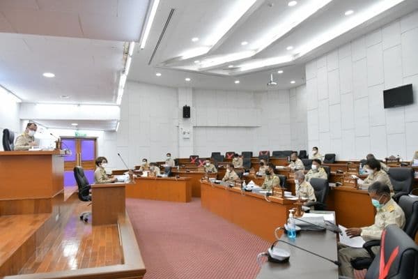 ภาพประกอบข่าว ลำดับที่ 2 จาก ประชุมสภาเทศบาลเมืองอุทัยธานี สมัยสามัญ สมัยที่ 3 ประจำปี 2564