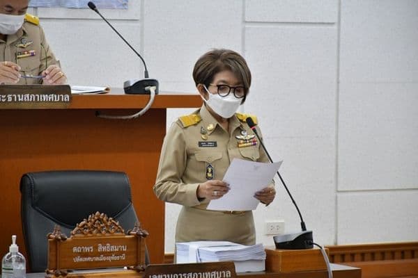 ภาพประกอบข่าว ลำดับที่ 6 จาก ประชุมสภาเทศบาลเมืองอุทัยธานี สมัยสามัญ สมัยที่ 3 ประจำปี 2564