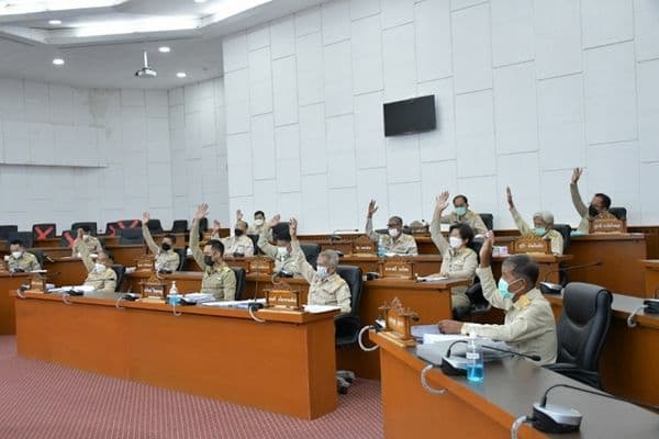 ภาพประกอบข่าว ลำดับที่ 18 จาก ประชุมสภาเทศบาลเมืองอุทัยธานี สมัยสามัญ สมัยที่ 3 ประจำปี 2564
