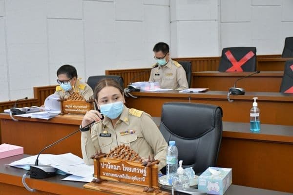 ภาพประกอบข่าว ลำดับที่ 21 จาก ประชุมสภาเทศบาลเมืองอุทัยธานี สมัยสามัญ สมัยที่ 3 ประจำปี 2564