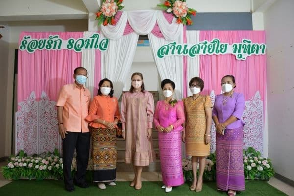 ภาพประกอบข่าว ลำดับที่ 2 จาก งานแสดงมุทิตาจิตครูโรงเรียนชุมชนเทศบาลวัดมณีสถิตกปิฏฐาราม