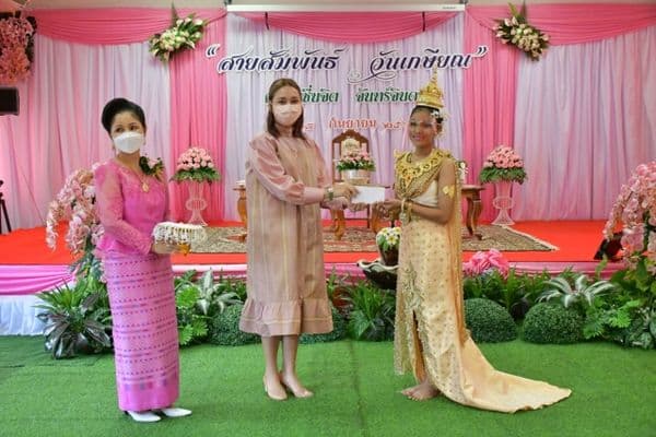 ภาพประกอบข่าว ลำดับที่ 10 จาก งานแสดงมุทิตาจิตครูโรงเรียนชุมชนเทศบาลวัดมณีสถิตกปิฏฐาราม