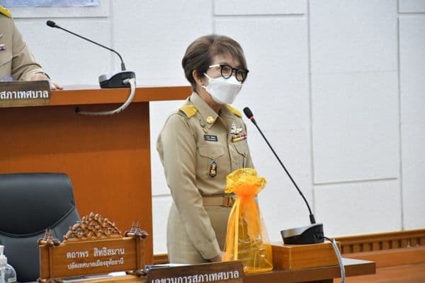 ภาพประกอบข่าว ลำดับที่ 3 จาก ประชุมสภาเทศบาลเมืองอุทัยธานี สมัยสามัญ สมัยที่ 3 ครั้งที่ 2 ประจำปี 2564