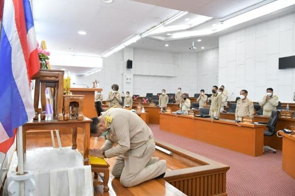 ภาพประกอบข่าว ลำดับที่ 6 จาก ประชุมสภาเทศบาลเมืองอุทัยธานี สมัยสามัญ สมัยที่ 3 ครั้งที่ 2 ประจำปี 2564