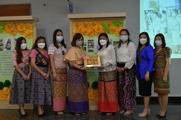 ภาพประกอบข่าว ลำดับที่ 13 จาก เทศบาลเมืองอุทัยธานีแสดงมุฑิตาจิตแด่ผู้เกษียณอายุราชการและผู้ลาออกจากราชการ