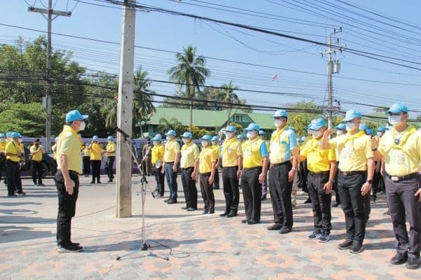 ภาพประกอบข่าว ลำดับที่ 2 จาก กิจกรรม จิตอาสา รู้รักสามัคคี รักษ์สิ่งแวดล้อม พัฒนาคุณภาพชีวิต เนื่องในวันคล้ายวันพระบรมราชสมภพ พระบาทสมเด็จพระบรมชนกาธิเบศร มหาภูมิพลอดุลยเดชมหาราช บรมนาถบพิตร