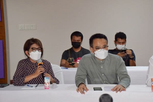ภาพประกอบข่าว ลำดับที่ 2 จาก ประชุมติดตามการขับเคลื่อนแผนการดำเนินงานก่อสร้างตามแผนงานปรับปรุงระบบไฟฟ้าเป็นเคเบิลใต้ดิน 1 จังหวัด 1 ถนน เพื่อเฉลิมพระเกียรติ