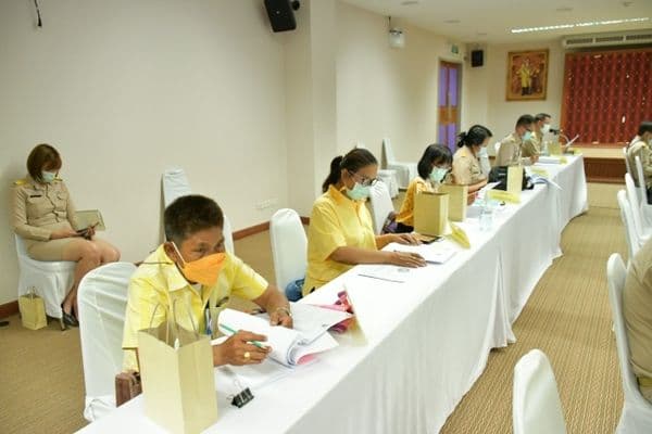 ภาพประกอบข่าว ลำดับที่ 4 จาก ​ประชุมคณะกรรมการพัฒนาเทศบาลเมือง​อุทัยธานี​ ครั้งที่ 4/2564​
