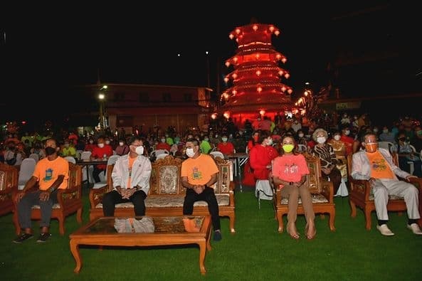 ภาพประกอบข่าว ลำดับที่ 1 จาก งานประเพณีแห่เจ้าพ่อเจ้าแม่เมืองอุทัยธานี ประจำปี 2564-2565