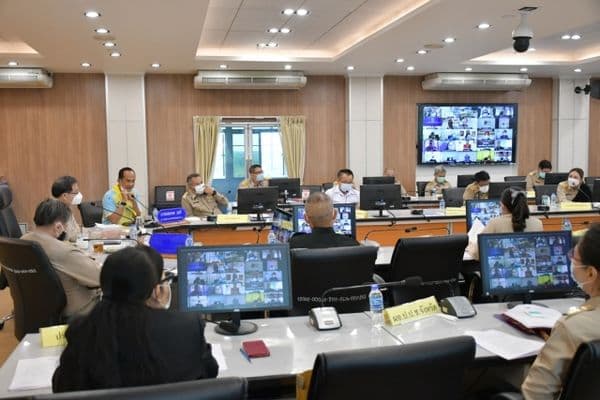 ภาพประกอบข่าว ลำดับที่ 2 จาก ประชุมคณะกรมการจังหวัดและหัวหน้าส่วนราชการจังหวัดอุทัยธานี