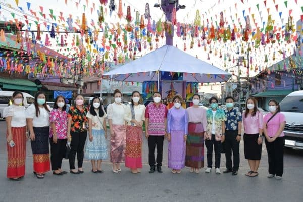ภาพประกอบข่าว ลำดับที่ 8 จาก พิธีเจริญพระพุทธมนต์เย็น เนื่องในประเพณีวันสงกรานต์ ประจำปี​ 2565​