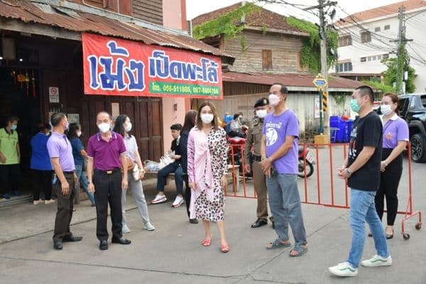 ภาพประกอบข่าว ลำดับที่ 1 จาก เปิด​ถนนคนเดินตรอกโรงยา จังหวัดอุทัยธานี