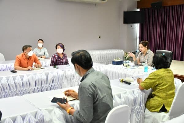 ภาพประกอบข่าว ลำดับที่ 2 จาก ประชุมเตรียมความพร้อมและลงดูพื้นที่งานประชุมวิชาการกัญชาทางการแพทย์