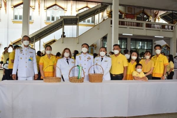 ภาพประกอบข่าว ลำดับที่ 3 จาก ร่วมกิจกรรมน้อมรำลึกในพระมหากรุณาธิคุณ เนื่องในวันคล้ายวันสวรรคต พระบาทสมเด็จพระบรมชนกาธิเบศร มหาภูมิพลอดุลยเดชมหาราช บรมนาถบพิตร